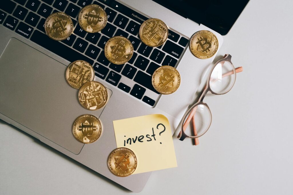 Vale la pena invertir en criptomonedas para salud 1 pexels photo 8919566