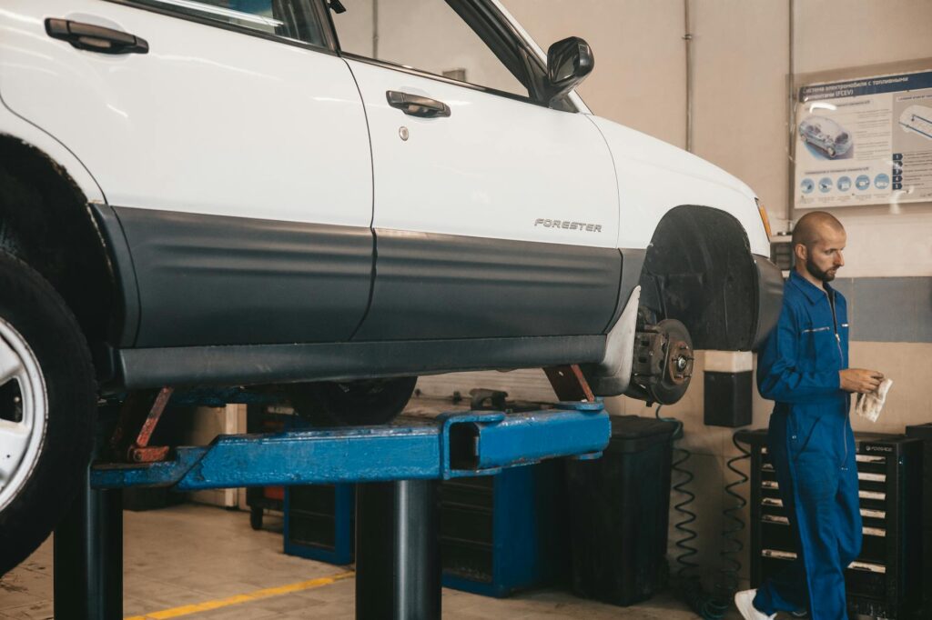 Guía para ahorrar en seguros de auto con inversiones 1 pexels photo 8986132 3